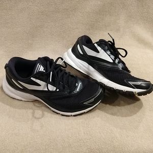 Brooks Launch 4 Trainers